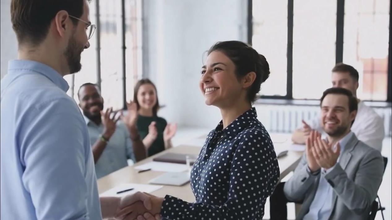 Espace de formation Orentixalvo avec postes de montage individuels